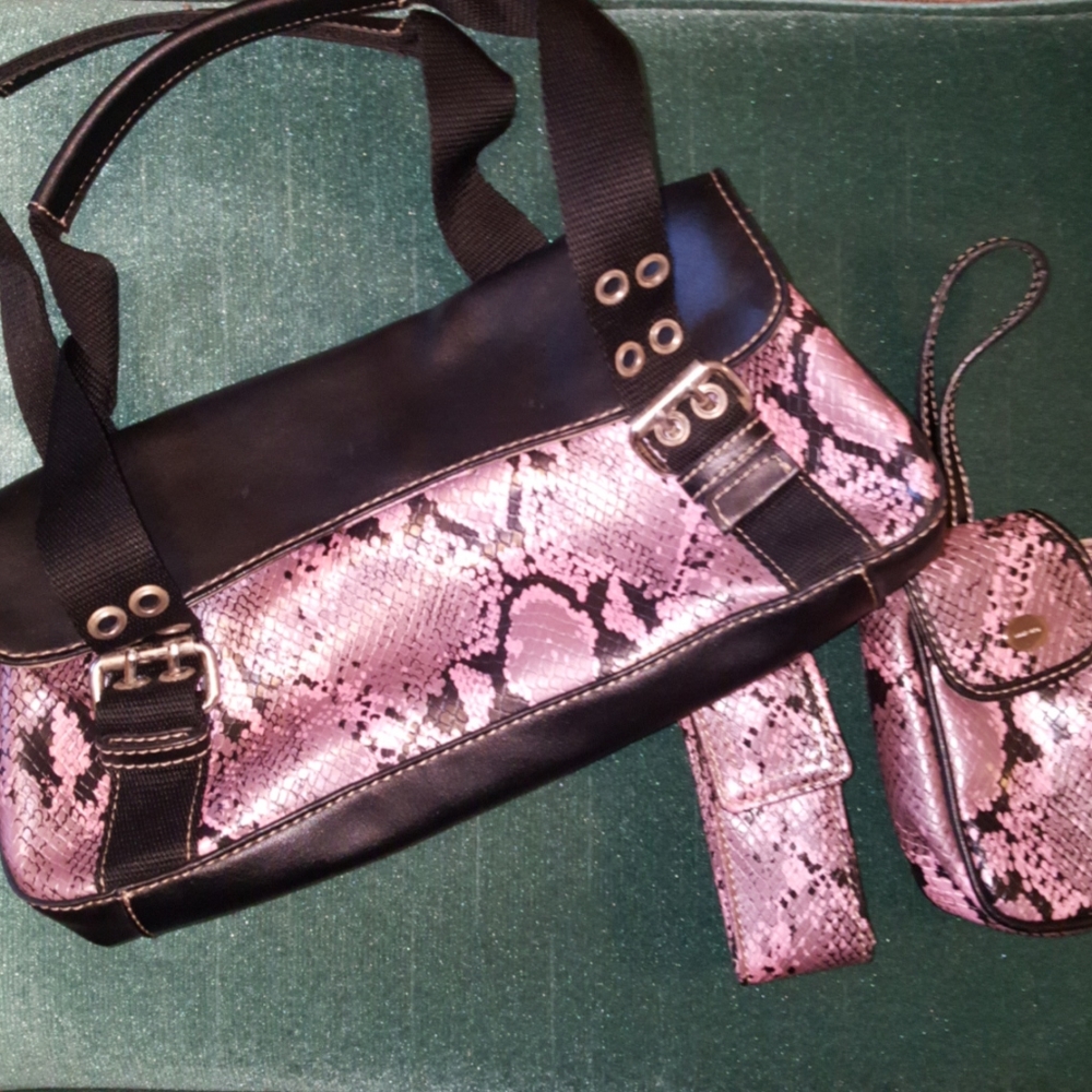 Nine West snakeskin black pink shoulder bag